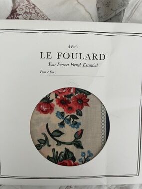 Sézane floral scarf Margaret blue